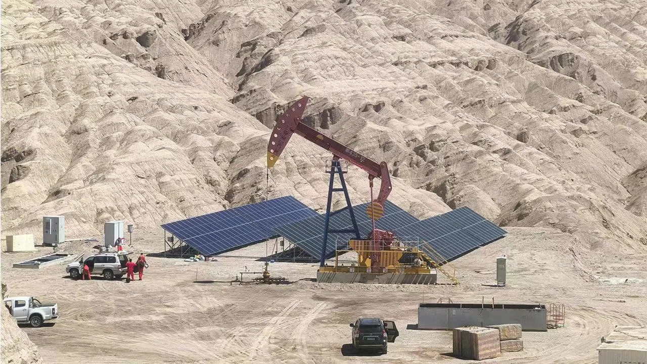 Oilfield Wind and Solar Energy Storage