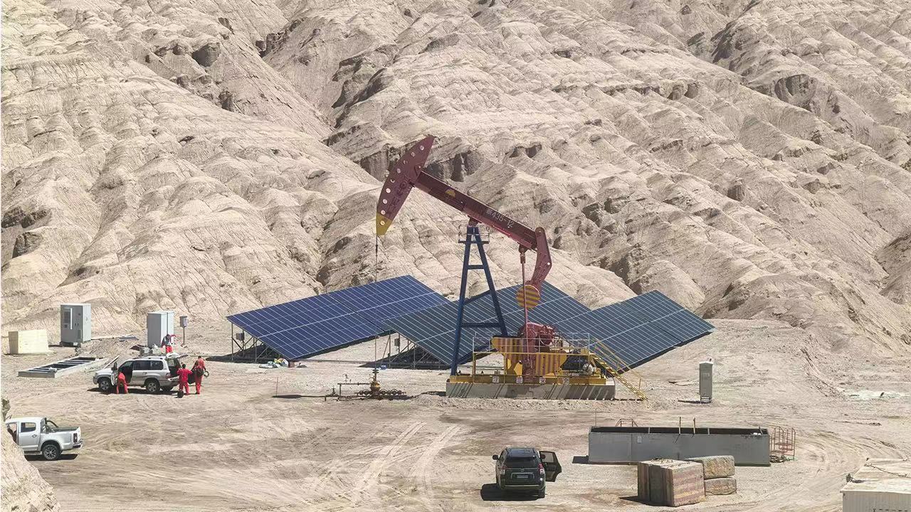 Oilfield Wind and Solar Energy Storage
